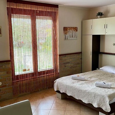 Gyula Var Panorama Apartman Exterior foto